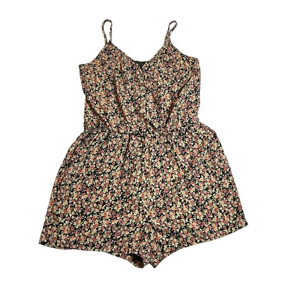 Romeo & Juliet Couture Sleeveless V-Neck Floral Print Romper Size Small NEW - Picture 1 of 15